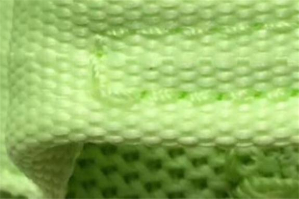 yeezy 350熒光綠真假辨別 椰子350熒光綠真假對比 yeezy 350熒光綠真假辨別 椰子350熒光綠真假對比