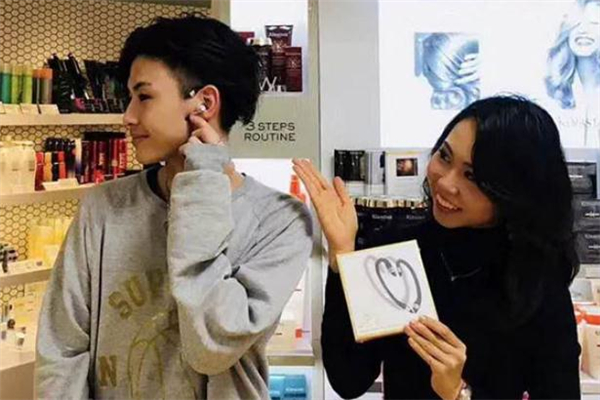 ear up瘦臉耳環(huán)多少錢-日本ear up耳環(huán)價(jià)格 ear up瘦臉耳環(huán)多少錢-日本ear up耳環(huán)價(jià)格