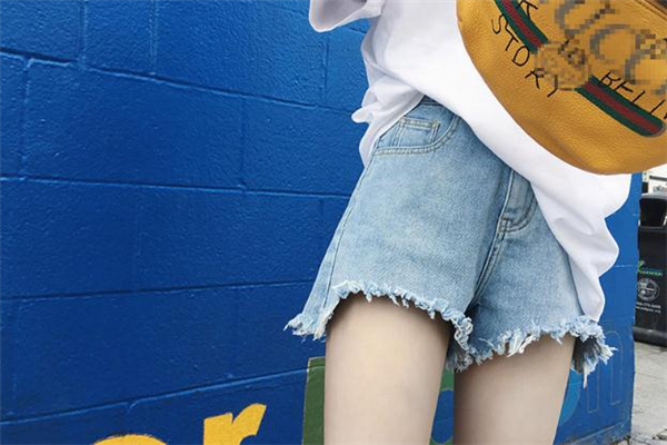 大腿粗穿什么短褲顯瘦 大腿贅肉輕松隱藏 大腿粗穿什么短褲顯瘦 大腿贅肉輕松隱藏
