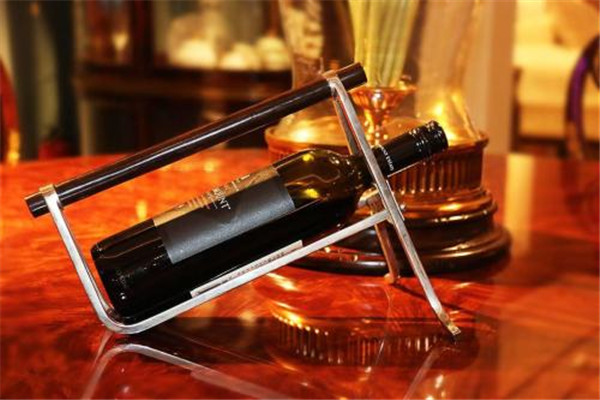 紅酒兌什么喝好 紅酒可以兌什么喝 紅酒兌什么喝好 紅酒可以兌什么喝