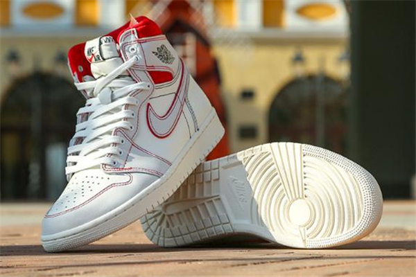 aj1兔八哥多少錢 白紅aj1兔八哥手稿價格 aj1兔八哥多少錢 白紅aj1兔八哥手稿價格