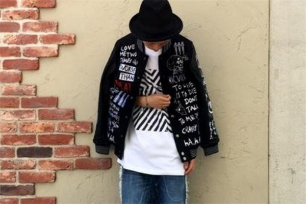 haculla是哪國的牌子 美式涂鴉風(fēng)潮牌 haculla是哪國的牌子 美式涂鴉風(fēng)潮牌