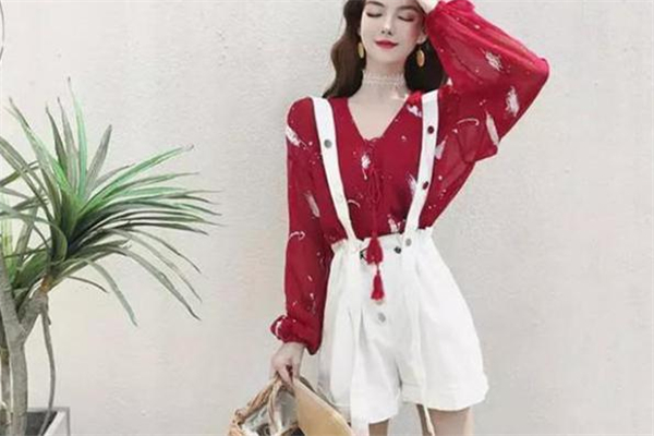 2019年流行什么短褲 今夏網(wǎng)紅短褲穿搭 2019年流行什么短褲 今夏網(wǎng)紅短褲穿搭