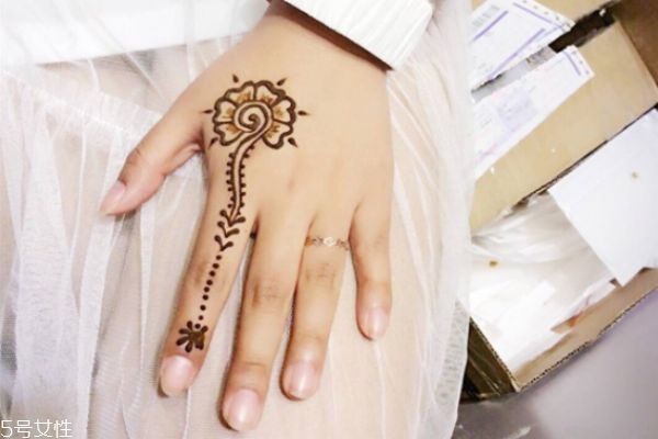 海娜紋身可以保持多久 海娜紋身圖片 海娜紋身可以保持多久 海娜紋身圖片