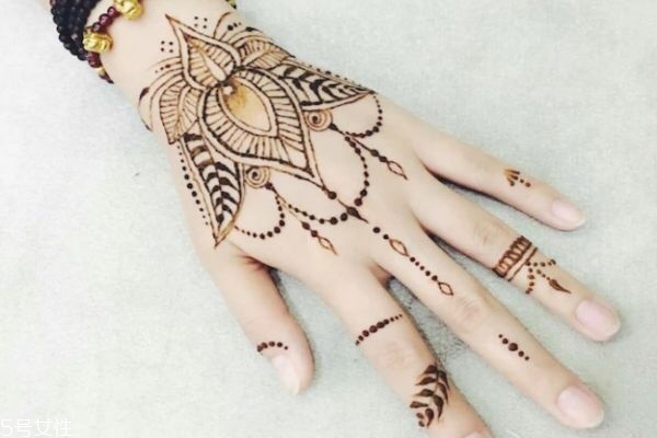 海娜紋身可以保持多久 海娜紋身圖片 海娜紋身可以保持多久 海娜紋身圖片