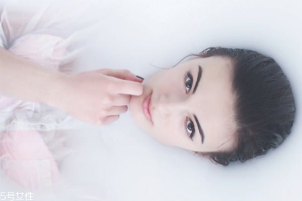 激光祛痘印有風(fēng)險嗎 激光去痘印過程 激光祛痘印有風(fēng)險嗎 激光去痘印過程