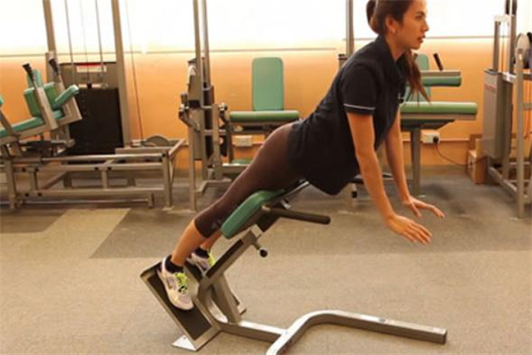 山羊挺身對(duì)女性有什么好處 女性練山羊挺身的好處 山羊挺身對(duì)女性有什么好處 女性練山羊挺身的好處