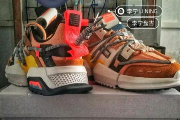李寧盤古走秀款開箱測評 盤古走秀款2019上腳圖 李寧盤古走秀款開箱測評 盤古走秀款2019上腳圖