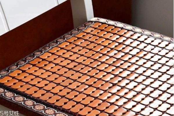 用酒精擦洗涼席可以嗎 涼席用這個擦殺菌 用酒精擦洗涼席可以嗎 涼席用這個擦殺菌