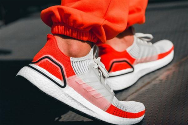 阿迪達斯ub19適合跑步嗎 ub19跑步測評 阿迪達斯ub19適合跑步嗎 ub19跑步測評