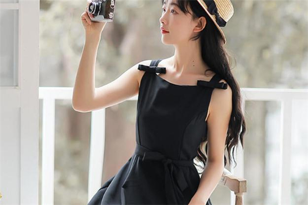 黑色連衣裙什么樣式好看 小黑裙款式推薦 黑色連衣裙什么樣式好看 小黑裙款式推薦