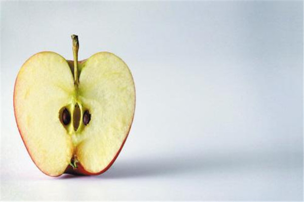 吃蘋果能瘦肚子嗎 蘋果是一種很好的減肥食物 吃蘋果能瘦肚子嗎 蘋果是一種很好的減肥食物