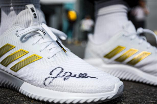 阿迪達斯climacool貝克漢姆聯(lián)名多少錢 性價比超高