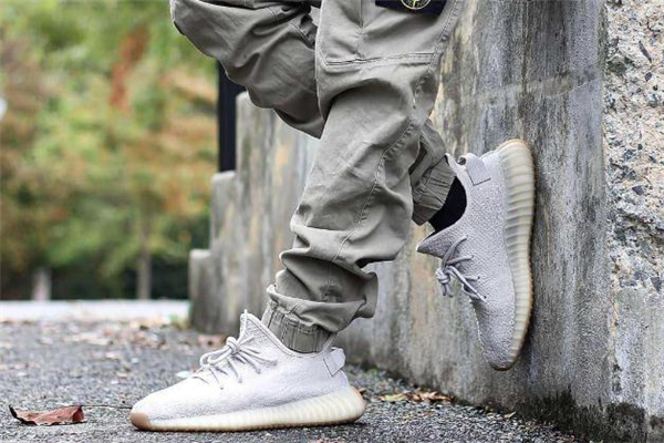 抽到y(tǒng)eezy什么時(shí)候去排隊(duì) 抽中yeezy可以不領(lǐng)嗎 抽到y(tǒng)eezy什么時(shí)候去排隊(duì) 抽中yeezy可以不領(lǐng)嗎