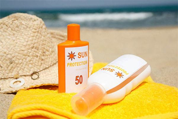 過期防曬霜屬于什么垃圾 過期防曬霜是有害垃圾嗎 過期防曬霜屬于什么垃圾 過期防曬霜是有害垃圾嗎