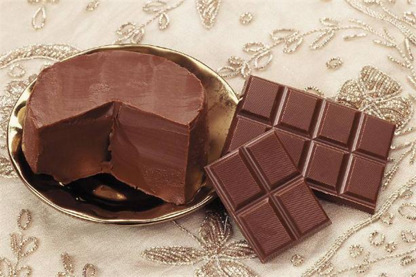 過期巧克力是什么垃圾 巧克力屬于干垃圾嗎 過期巧克力是什么垃圾 巧克力屬于干垃圾嗎