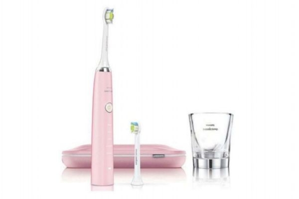 電動牙刷充電的好還是電池的好 充電和電池牙刷的優(yōu)缺點 電動牙刷充電的好還是電池的好 充電和電池牙刷的優(yōu)缺點