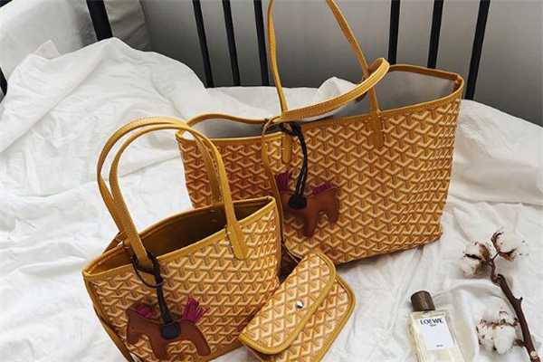 韓國狗牙包是什么牌子 韓國狗牙包包在哪買 韓國狗牙包是什么牌子 韓國狗牙包包在哪買