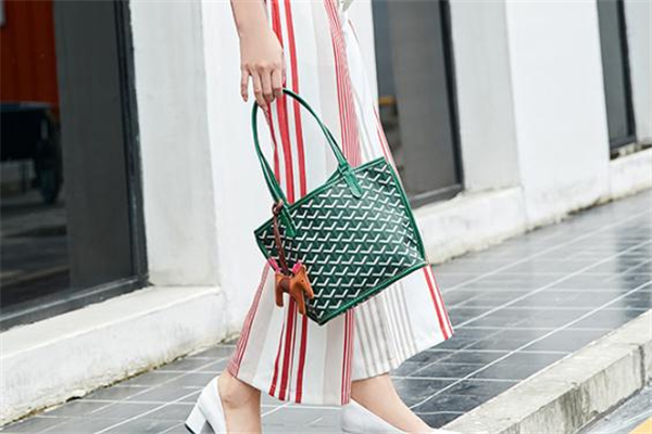 韓國狗牙包多少錢 emo狗牙包價(jià)格 韓國狗牙包多少錢 emo狗牙包價(jià)格