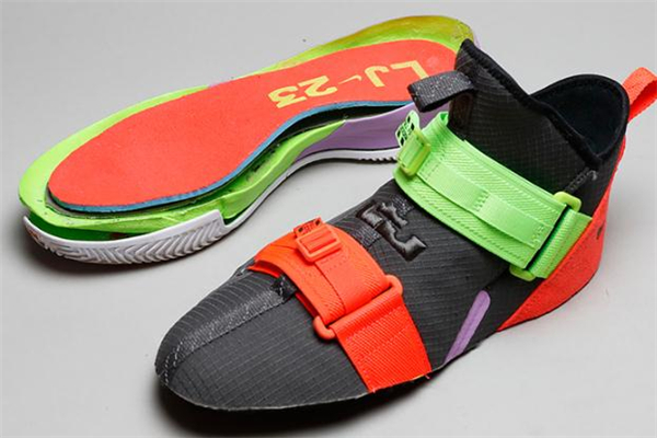 耐克詹姆斯士兵13拆解 lbj13拆解報(bào)告 耐克詹姆斯士兵13拆解 lbj13拆解報(bào)告