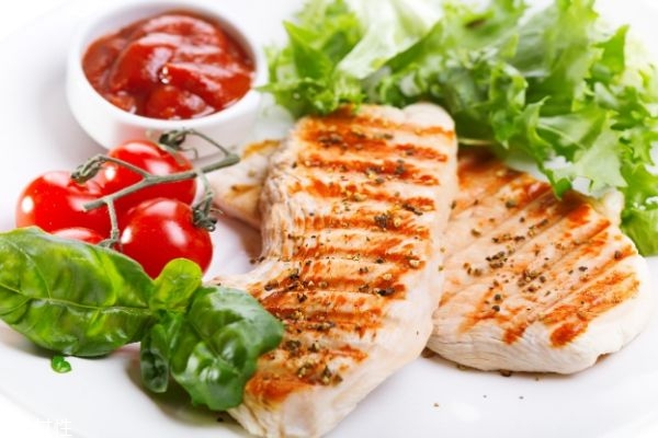 健身一天吃多少雞胸肉 增肌雞胸肉的做法大全 健身一天吃多少雞胸肉 增肌雞胸肉的做法大全