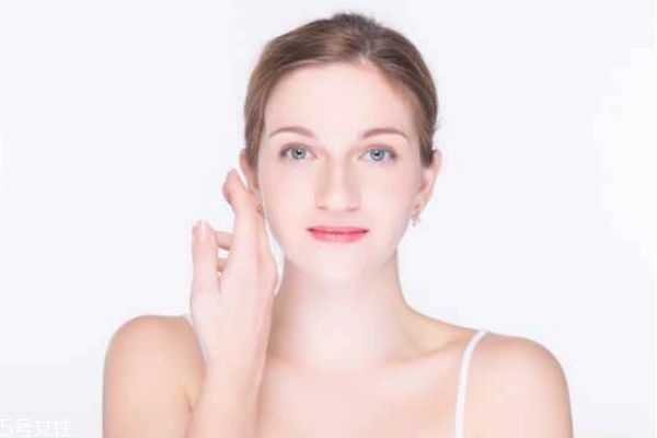 雙咪唑烷基脲在護(hù)膚品的作用 雙咪唑烷基脲對皮膚有傷害 雙咪唑烷基脲在護(hù)膚品的作用 雙咪唑烷基脲對皮膚有傷害