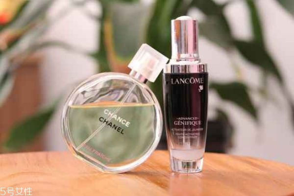 腺苷對皮膚的作用 腺苷在化妝品中的作用 腺苷對皮膚的作用 腺苷在化妝品中的作用