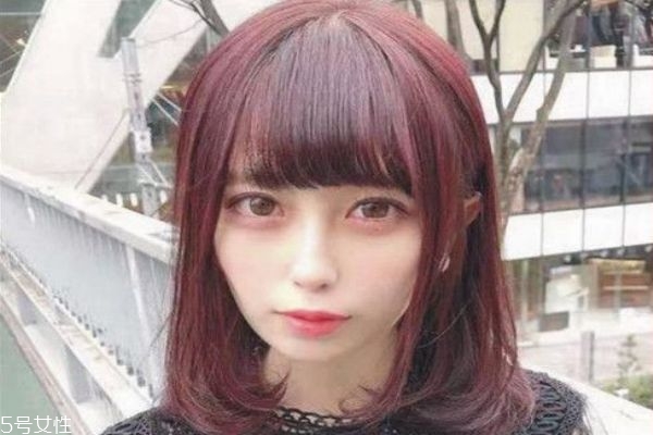 夏天適合染什么顏色 適合夏天染的頭發(fā)顏色 夏天適合染什么顏色 適合夏天染的頭發(fā)顏色