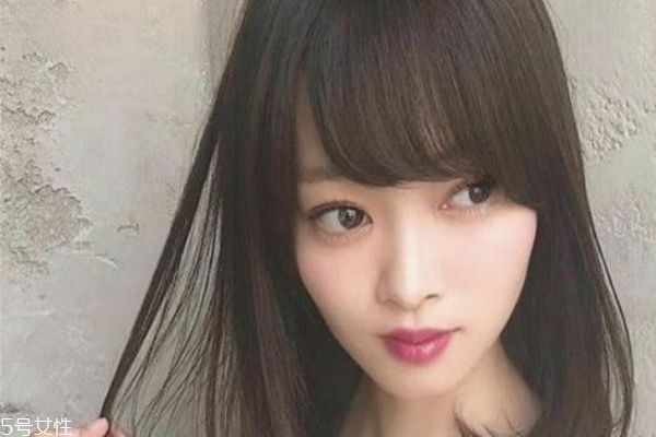 夏天適合染什么顏色 適合夏天染的頭發(fā)顏色 夏天適合染什么顏色 適合夏天染的頭發(fā)顏色