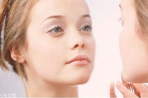 性價比高的煙酰胺精華有哪些 煙酰胺并非人人適用 性價比高的煙酰胺精華有哪些 煙酰胺并非人人適用