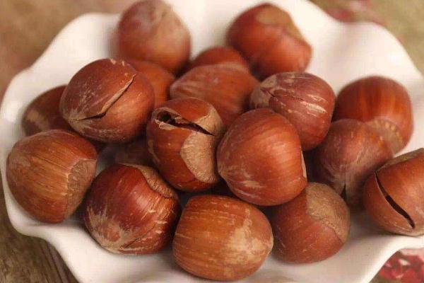 減肥能吃榛子嗎 晚上吃榛子會胖嗎 減肥能吃榛子嗎 晚上吃榛子會胖嗎