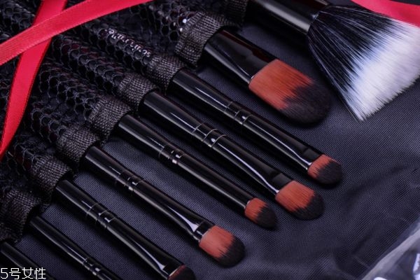 如何挑選化妝刷 化妝刷的選擇 如何挑選化妝刷 化妝刷的選擇