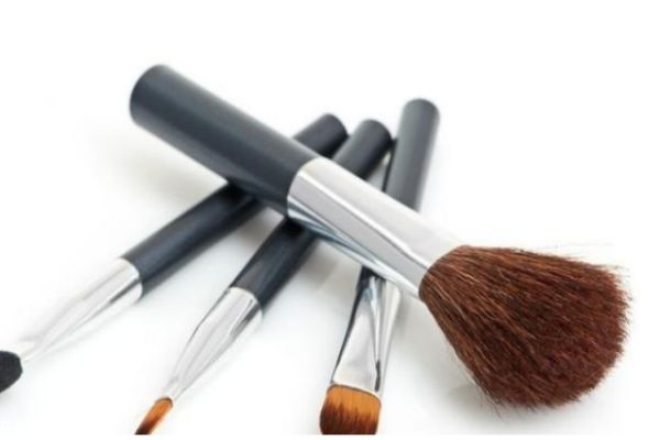 如何挑選化妝刷 化妝刷的選擇 如何挑選化妝刷 化妝刷的選擇