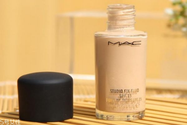 油性皮膚適合的粉底 這幾款粉底最適合油皮 油性皮膚適合的粉底 這幾款粉底最適合油皮