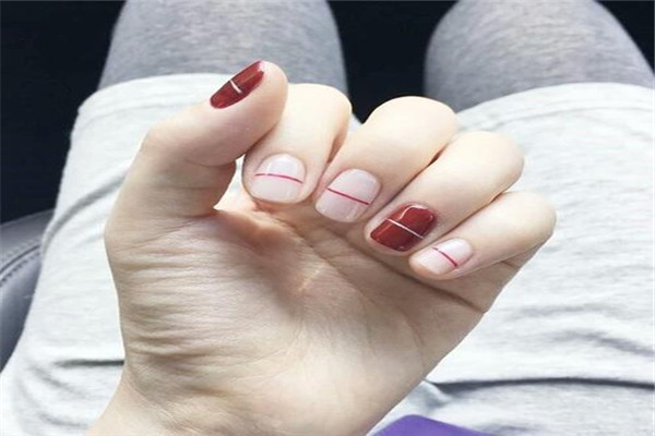 美甲做多了指甲太薄了怎么辦 美甲后如何護理 美甲做多了指甲太薄了怎么辦 美甲后如何護理