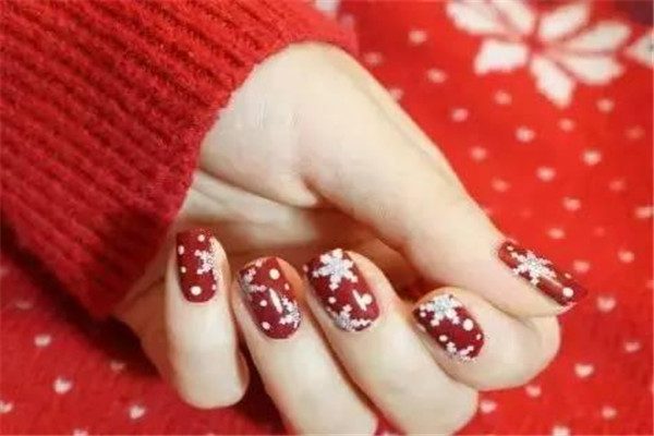 美甲做多了指甲太薄了怎么辦 美甲后如何護理 美甲做多了指甲太薄了怎么辦 美甲后如何護理