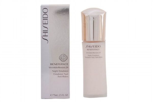 乳液和面霜要一起用嗎 乳液和面霜可以只用一個嗎 乳液和面霜要一起用嗎 乳液和面霜可以只用一個嗎