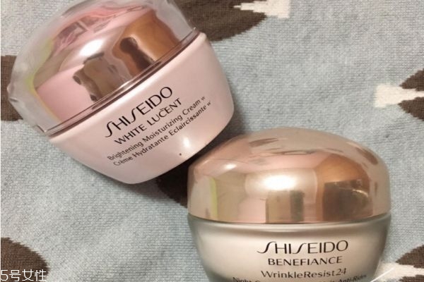 用了乳液還要用面霜嗎 乳液和面霜使用順序 用了乳液還要用面霜嗎 乳液和面霜使用順序