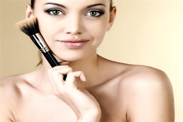 夏天化妝品會(huì)變質(zhì)嗎 一般來(lái)說(shuō)是不會(huì)的