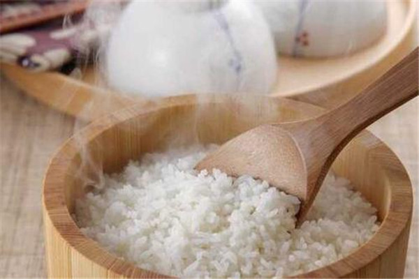 減脂能吃米飯嗎 米飯適合減肥的時候吃嗎 減脂能吃米飯嗎 米飯適合減肥的時候吃嗎