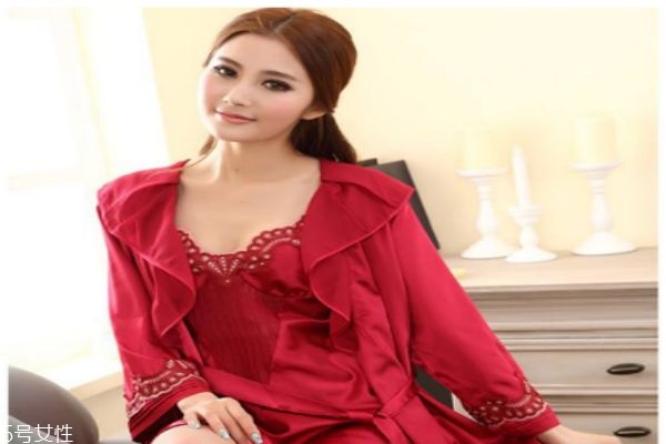 一般睡衣用什么面料好呢 好的睡衣有什么牌子呢 一般睡衣用什么面料好呢 好的睡衣有什么牌子呢