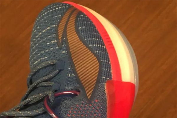 李寧閃擊6premium開箱測評 閃擊6premium上腳效果 李寧閃擊6premium開箱測評 閃擊6premium上腳效果