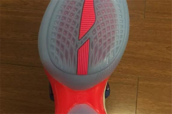 李寧閃擊6premium開箱測評 閃擊6premium上腳效果 李寧閃擊6premium開箱測評 閃擊6premium上腳效果