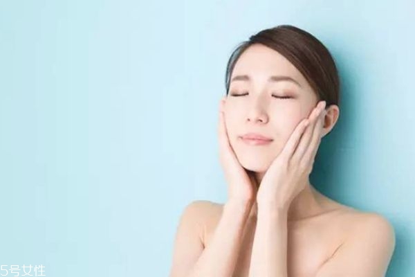 什么護(hù)膚品補(bǔ)水效果最好 補(bǔ)水效果好的護(hù)膚品推薦 什么護(hù)膚品補(bǔ)水效果最好 補(bǔ)水效果好的護(hù)膚品推薦