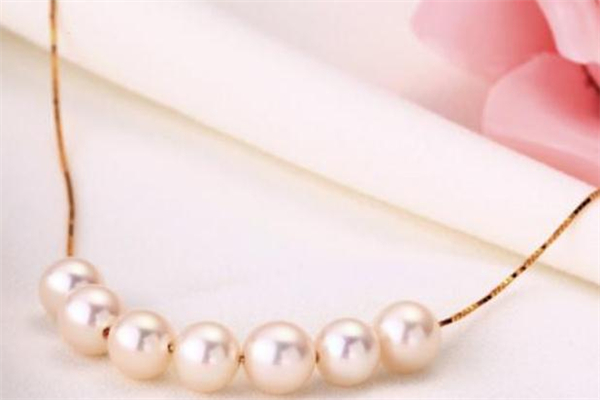 珍珠項鏈會過敏嗎 珍珠項鏈過敏怎么辦 珍珠項鏈會過敏嗎 珍珠項鏈過敏怎么辦