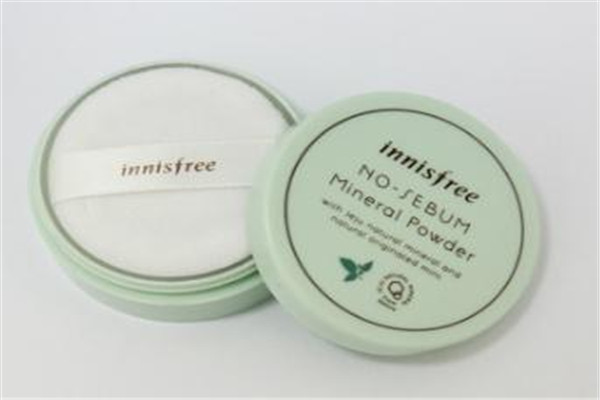 散粉用來(lái)干嘛的 散粉用在哪一步 散粉用來(lái)干嘛的 散粉用在哪一步