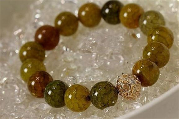 龍紋瑪瑙是人造的嗎 龍紋瑪瑙產(chǎn)地在哪里 龍紋瑪瑙是人造的嗎 龍紋瑪瑙產(chǎn)地在哪里