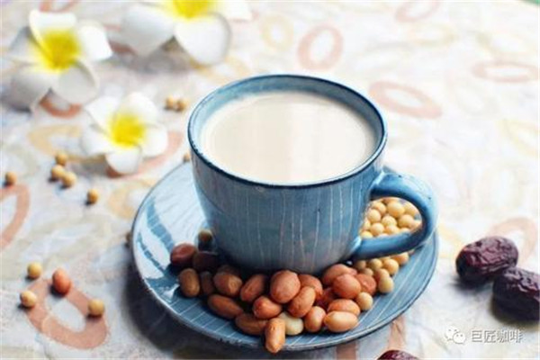 豆?jié){有激素嗎 豆?jié){是天然的雌性激素 豆?jié){有激素嗎 豆?jié){是天然的雌性激素