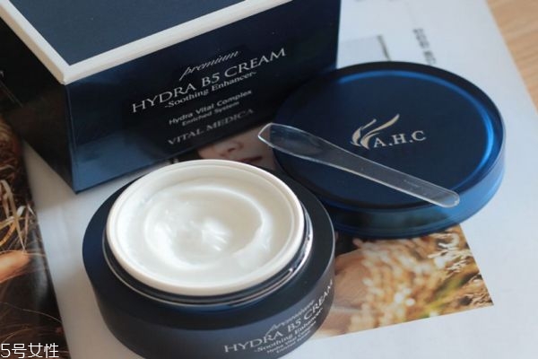 ahc面霜適合什么人使用 ahc面霜使用心得 ahc面霜適合什么人使用 ahc面霜使用心得