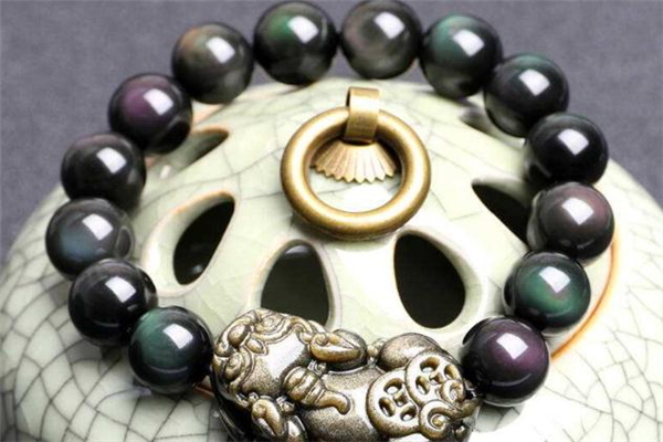 彩虹眼黑曜石一般多少錢 彩虹眼黑曜石價(jià)格 彩虹眼黑曜石一般多少錢 彩虹眼黑曜石價(jià)格